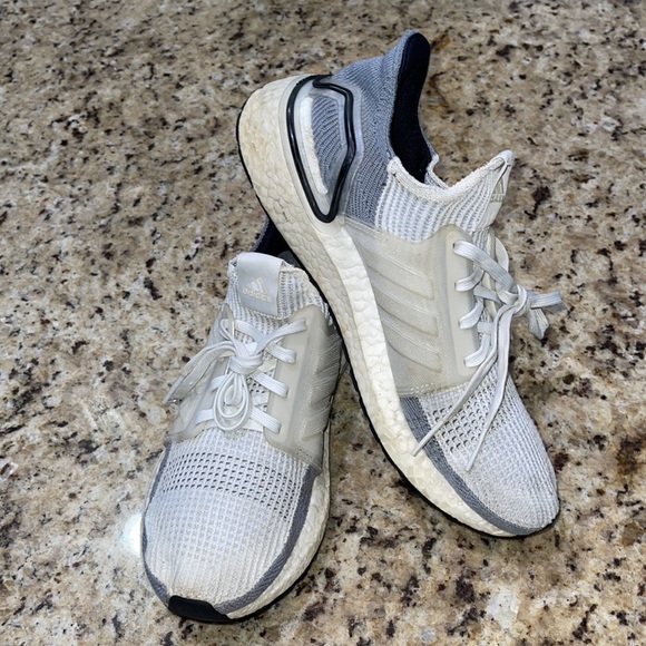 Adidas UltraBoost 19 - Picture 9 of 9